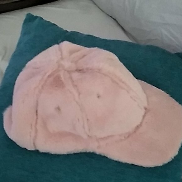 Hat - Picture 2 of 6